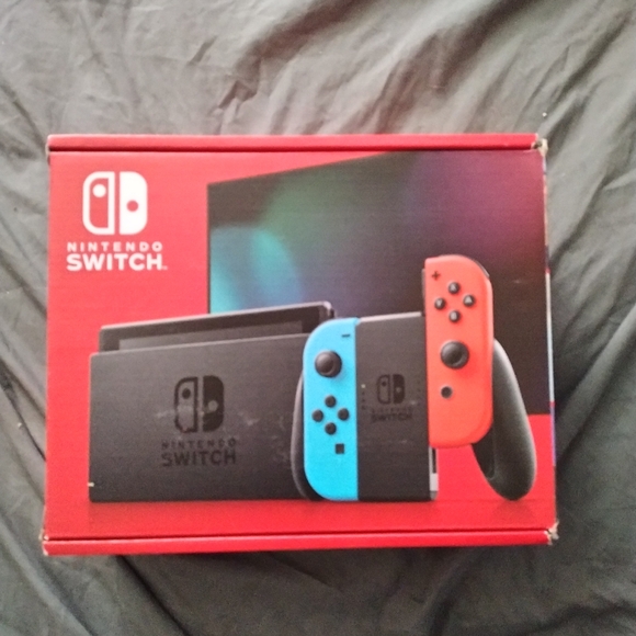 Nintendo Switch - Picture 4 of 4